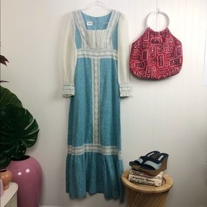 Vintage: Gorgeous ‘70s blue peasant dress SZ: S-M